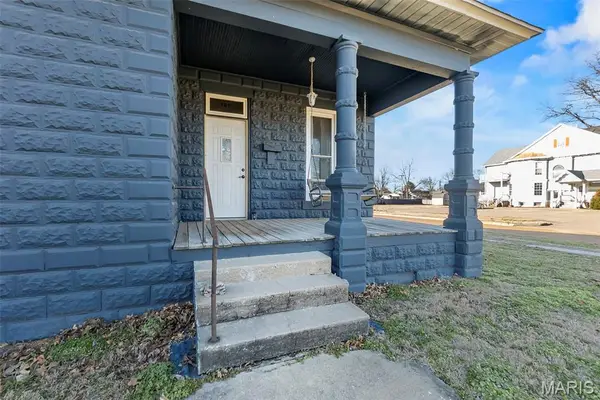 201 S 3rd Street, Chaffee, MO 63740