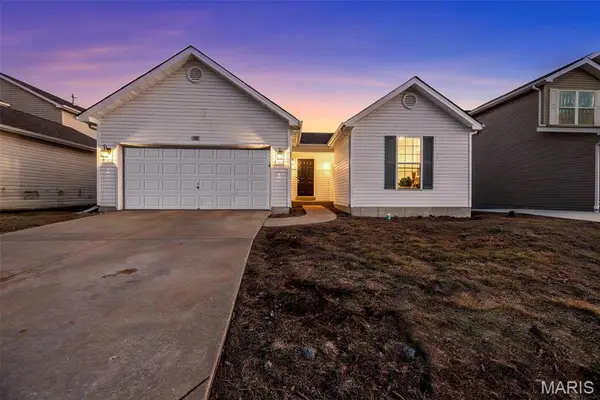 153 Equestrian Drive, Winfield, MO 63389