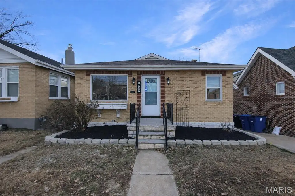 826 Catskill Drive, Saint Louis, MO 63125 - Image #1