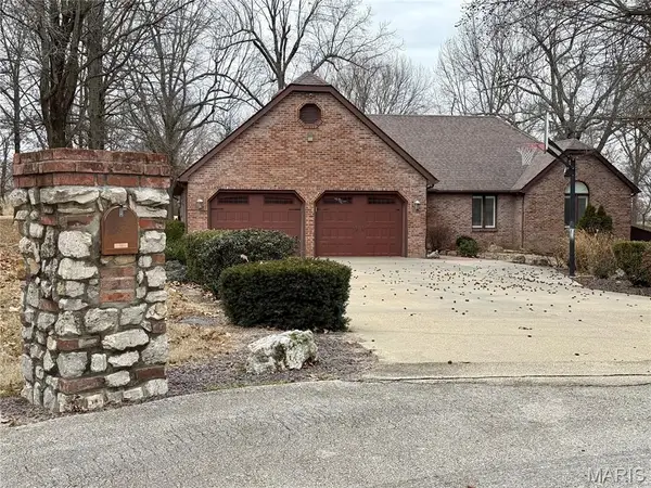 11725 Fairway Circle Drive, Dexter, MO 63841