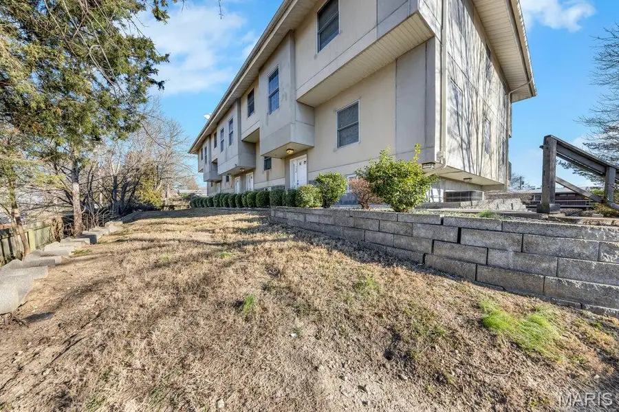 101 Half Moon Bay Lane, Ballwin, MO 63011 - Image #2