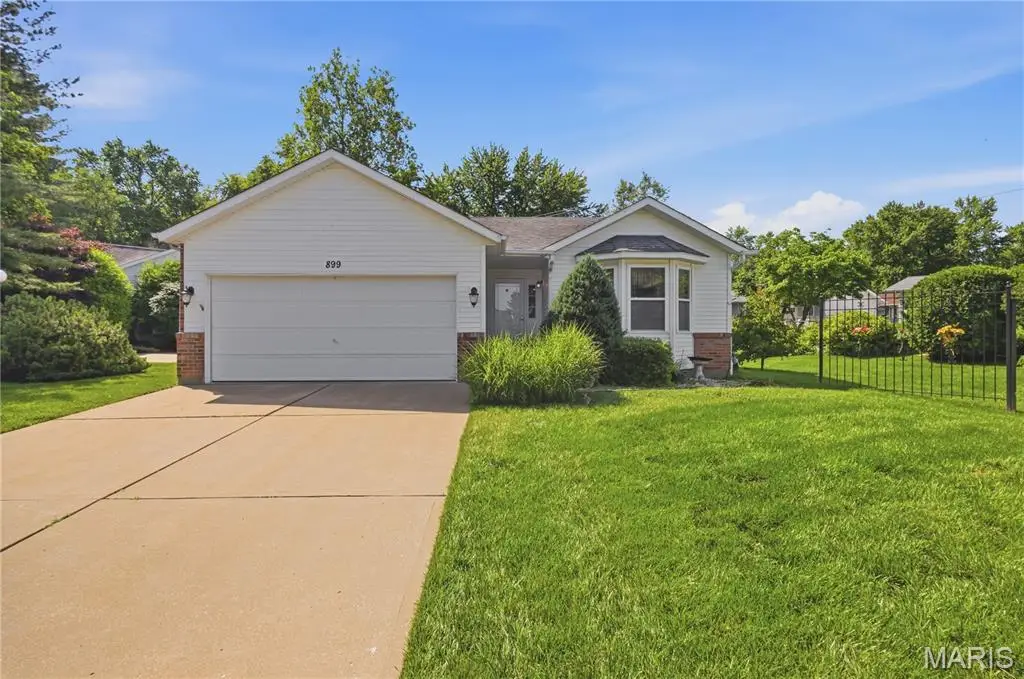 899 Du Pre Court, Saint Peters, MO 63376 - #1