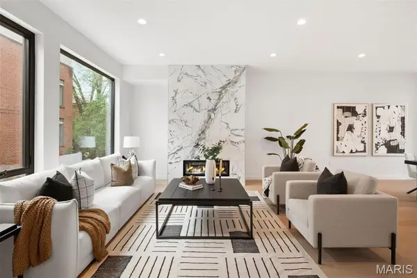 215 N Sarah Street #12, St Louis, MO 63108