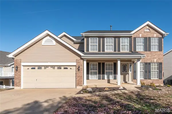 34 Logan Crossing Circle, O'Fallon, MO 63366
