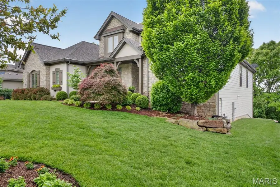 12868 Willow Pond Court, Des Peres, MO 63131 - #2