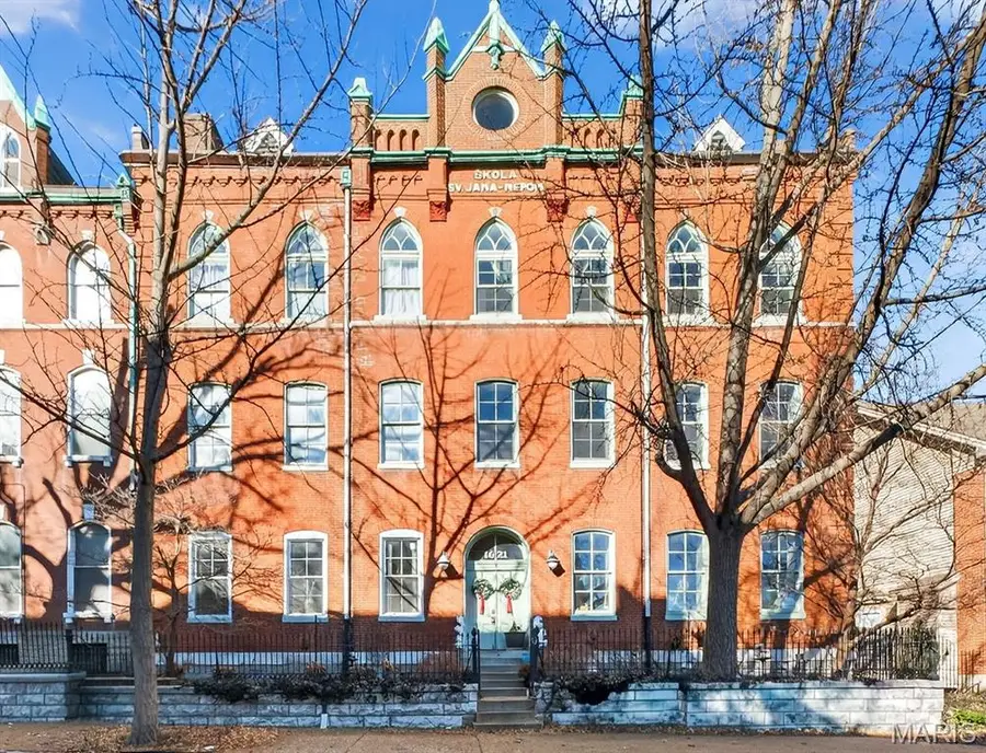 1621 S 11th Street #D, Saint Louis, MO 63104 - Image #2