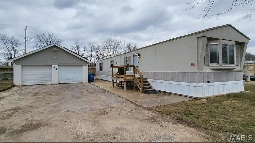 44 Susanne Court, Caseyville, IL 62232 - Image #1