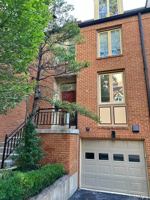 112 W Pine Place #6, Saint Louis, MO 63108 - Image #1