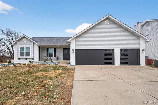 288 Alexandria Drive, St Charles, MO 63304