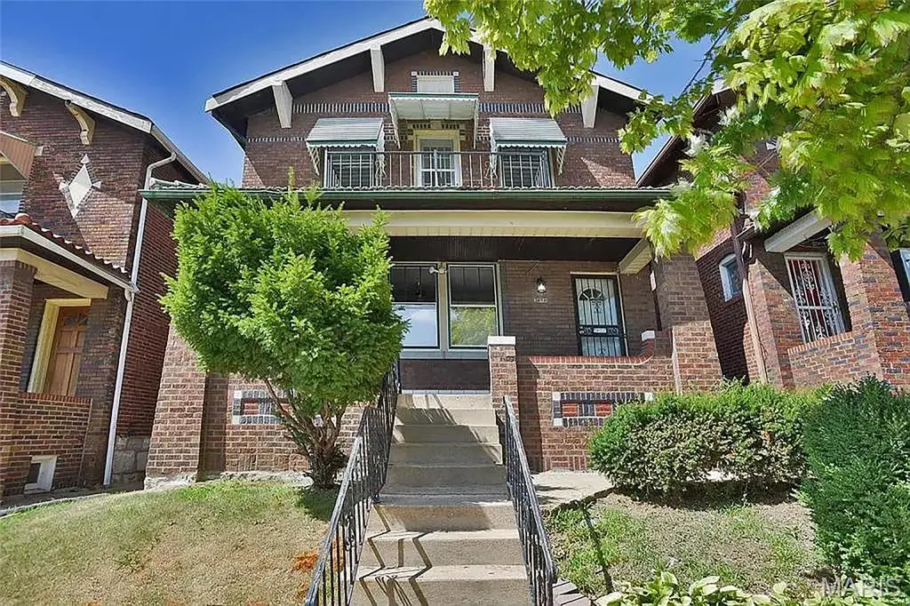 3651 Winnebago Street, Saint Louis, MO 63116 - Image #1