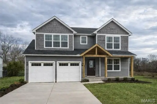 458 Crest Ave., Kirkwood, MO 63122