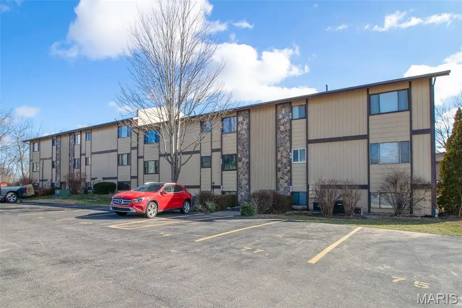 78 Lemans Court #78, Lake Saint Louis, MO 63367 - Image #2