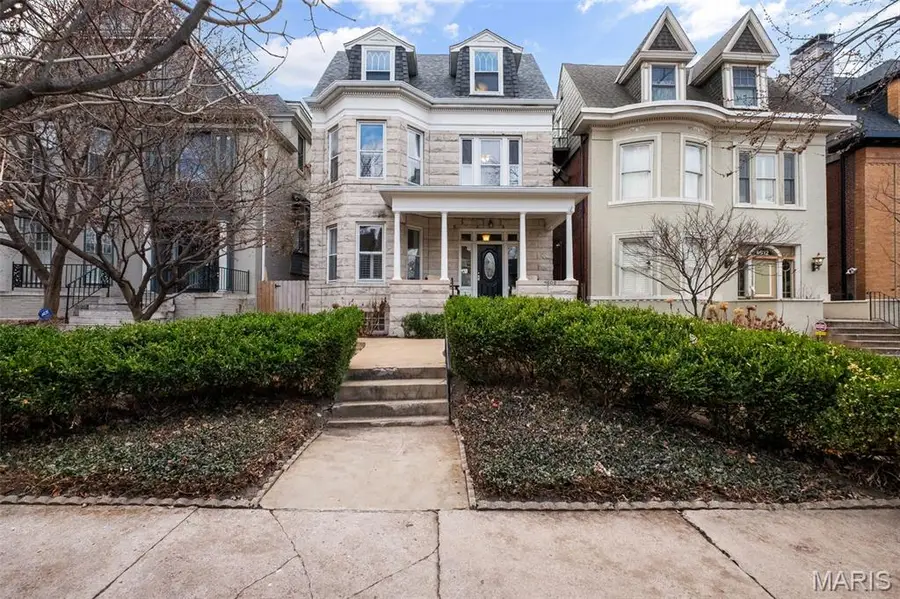 4608 Mcpherson Avenue, Saint Louis, MO 63108 - #2