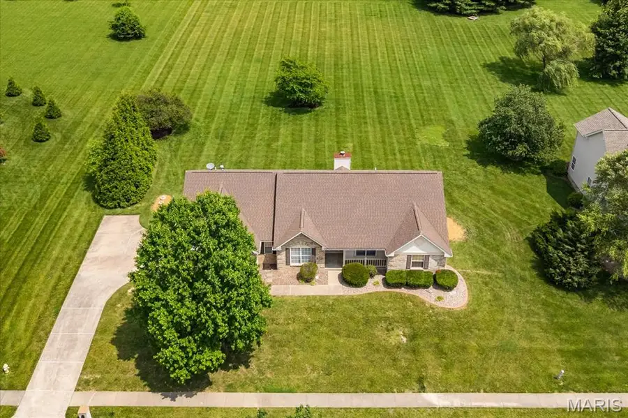 1901 Cedarwood Trail, Belleville, IL 62226 - #2