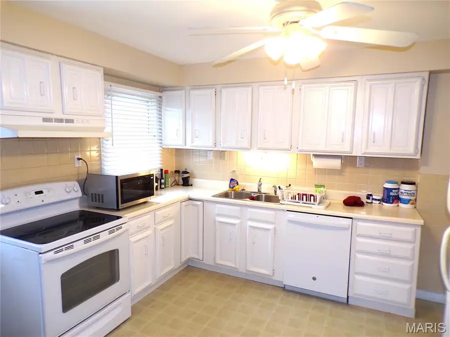 860 Graham Road, Florissant, MO 63031 - Image #3