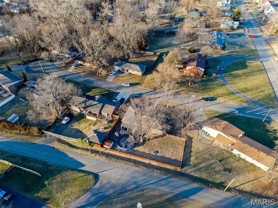 2 Fieldcrest Drive, Collinsville, IL 62234 - Image #3