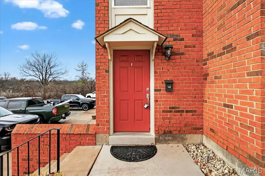 1977 Hunting Lake Court #1977, Kirkwood, MO 63122 - Image #3