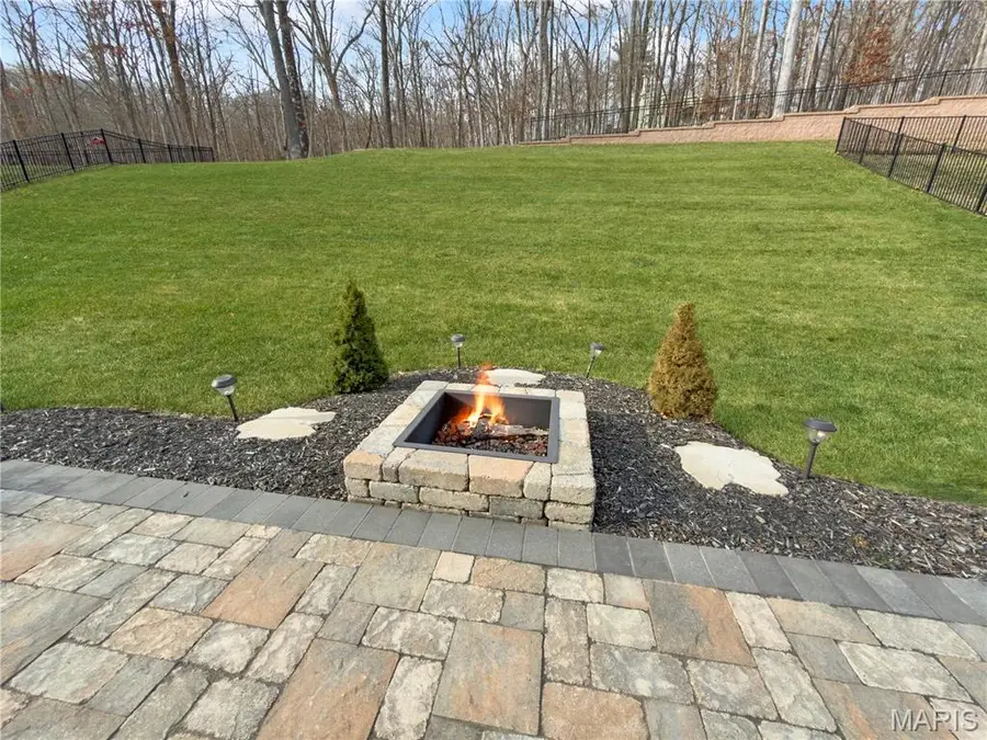 1675 Ridgefield Bluff Court, Eureka, MO 63025 - Image #3