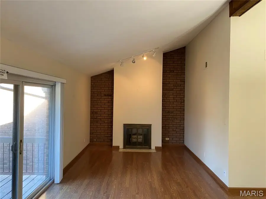 5267 Cedarstone Court #D, Saint Louis, MO 63129 - Image #3