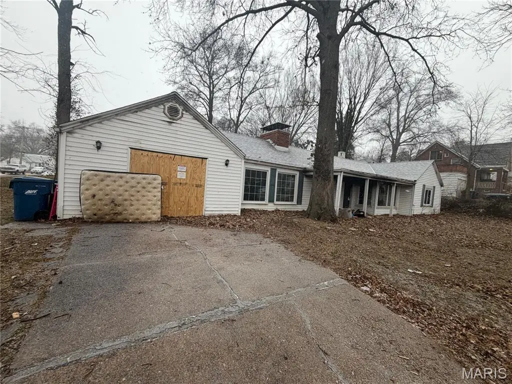 35 Robert Avenue, Ferguson, MO 63135 - #1