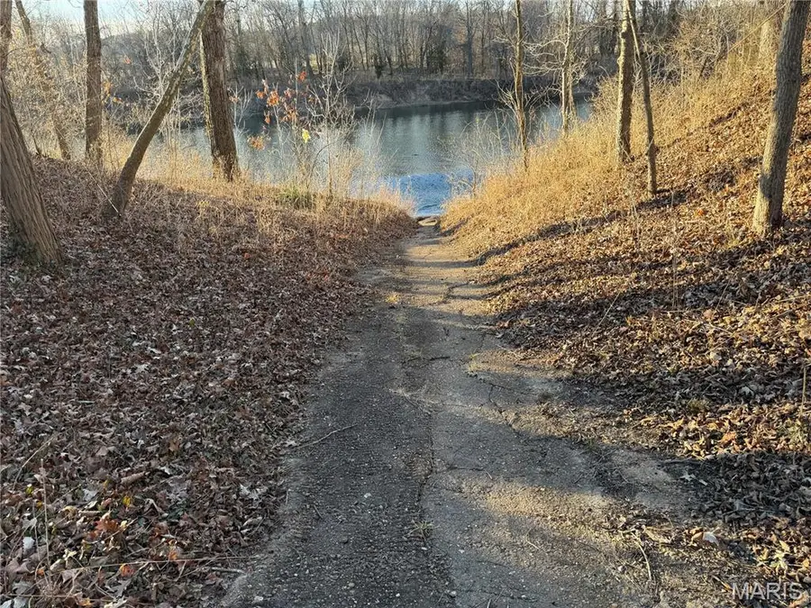 7221 N Shore Drive, Robertsville, MO 63072 - Image #2