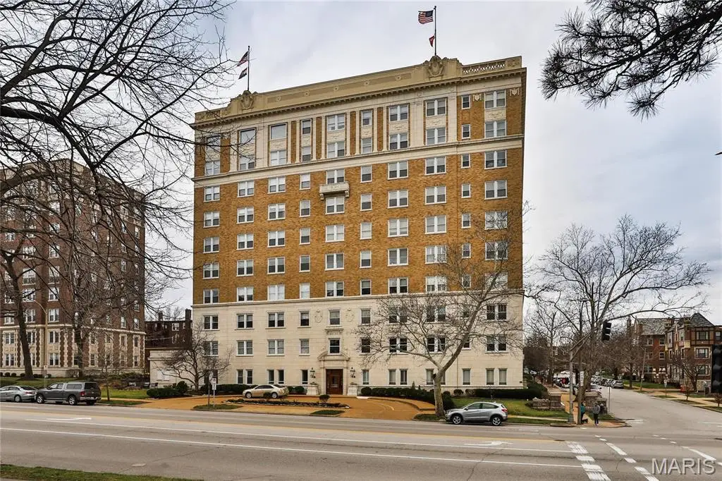 701 S Skinker Boulevard #405, Saint Louis, MO 63105 - Image #1