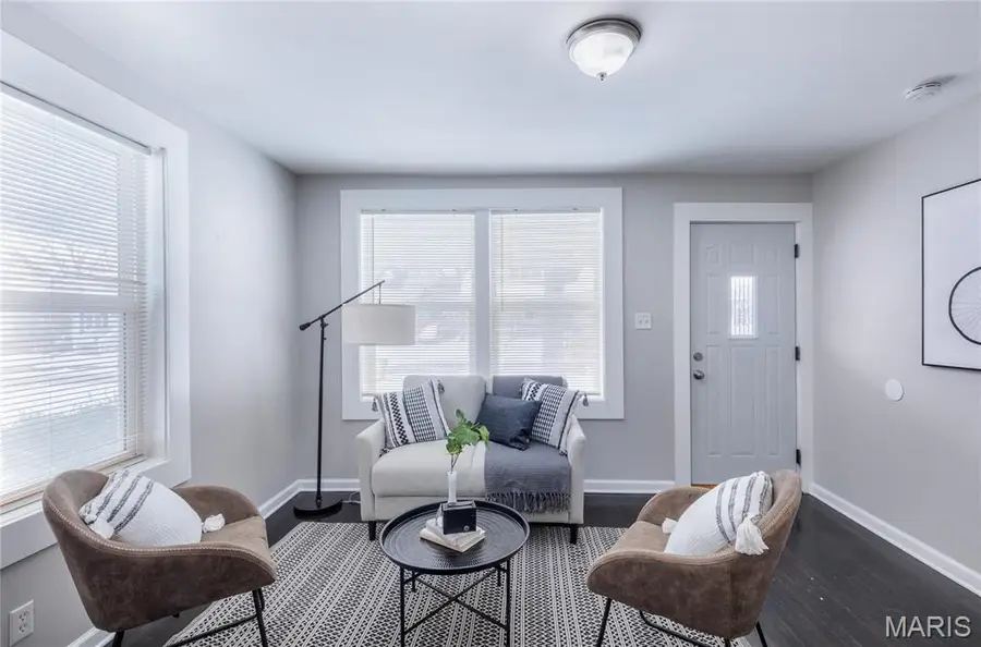 3106 Quiet Lane, Saint Louis, MO 63114 - #3