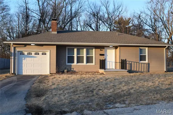 9 Dale Crest Manor, Belleville, IL 62226