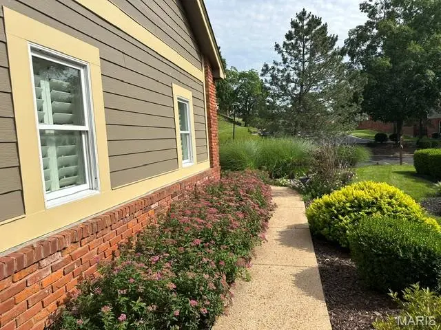 718 Walnut Creek Lane, Town And Country, MO 63017 - #3