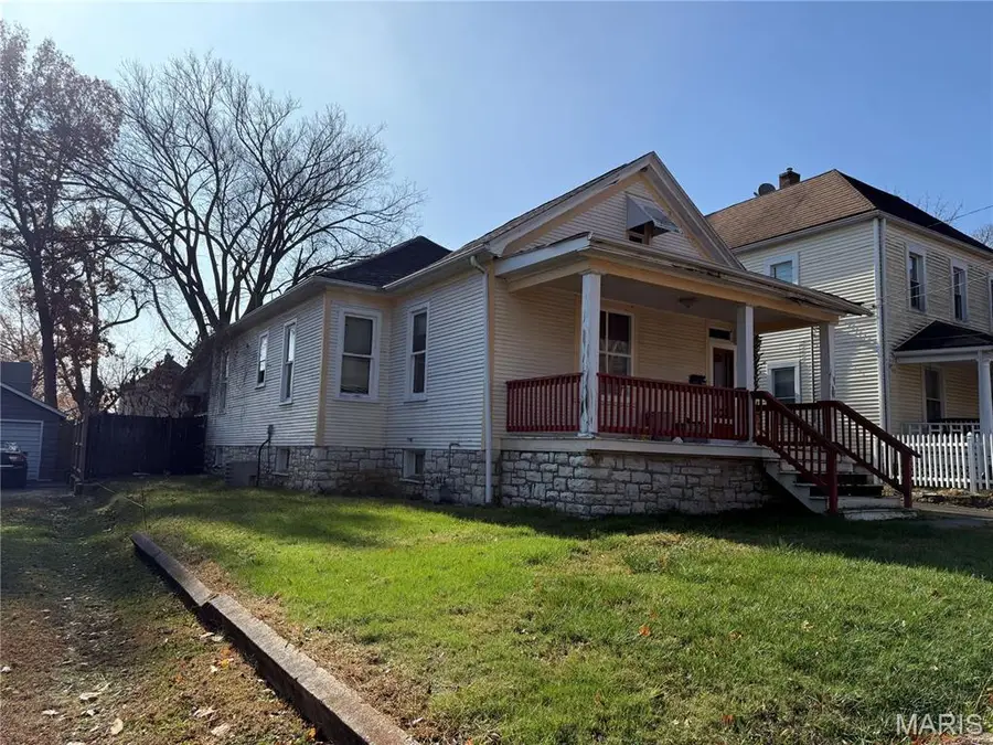 723 Linden Street, Alton, IL 62002 - #2