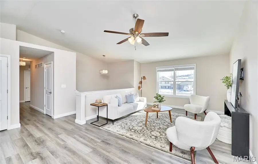 345 Touchdown Drive, Wentzville Township, MO 63348 - Image #2