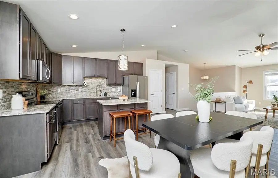 345 Touchdown Drive, Wentzville Township, MO 63348 - Image #3