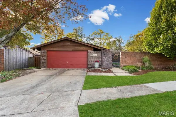 13078 Ferntrails Lane, Creve Coeur, MO 63141