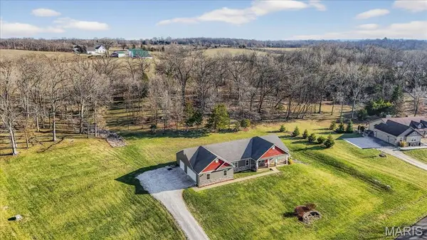 60 S Creek Drive, Moscow Mills, MO 63362