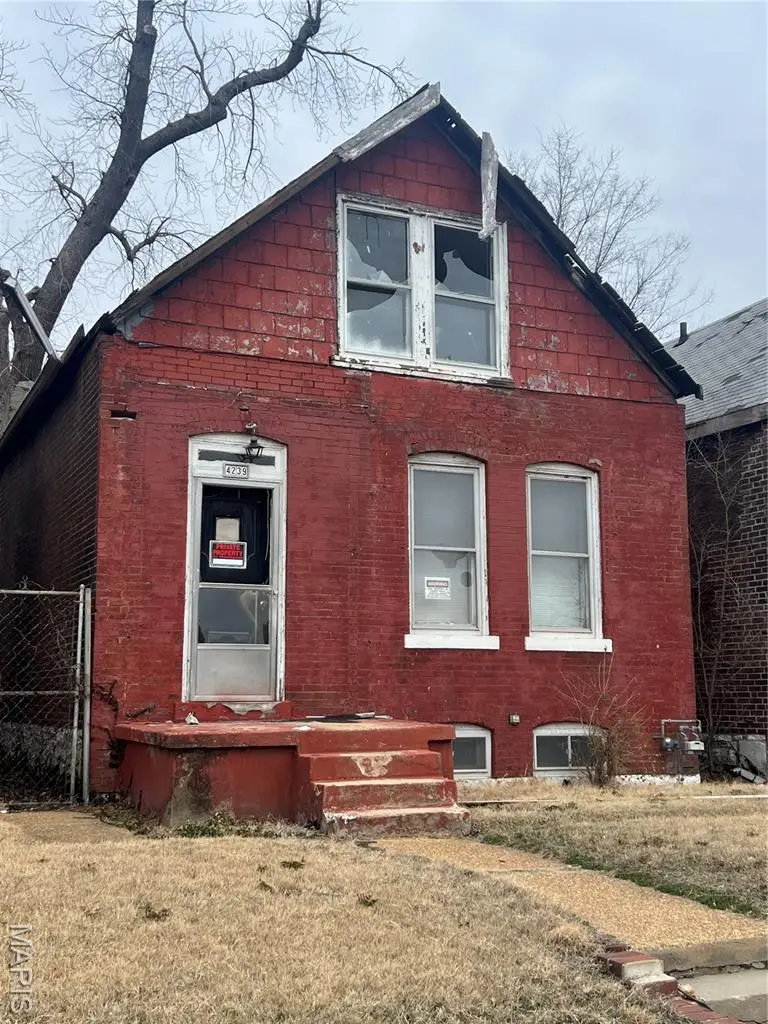 4239 W Ashland Avenue, Saint Louis, MO 63115 - Image #2