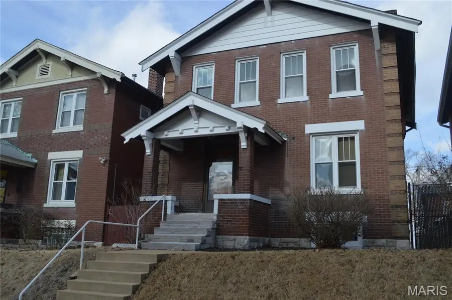 3949 Flad Avenue, Saint Louis, MO 63110 - Image #2