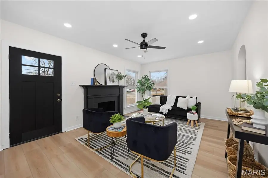 1304 Eberhart Avenue, Edwardsville, IL 62025 - Image #3