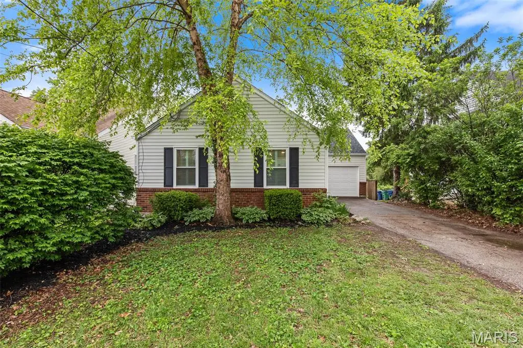 9722 Mueck Terrace, Webster Groves, MO 63119 - #1