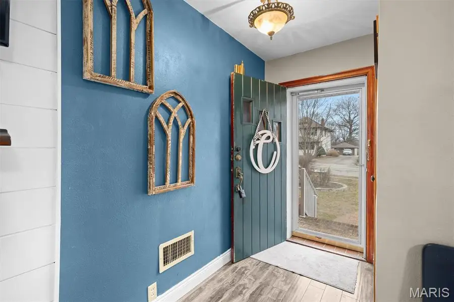 270 S 9th Street, Wood River, IL 62095 - Image #3