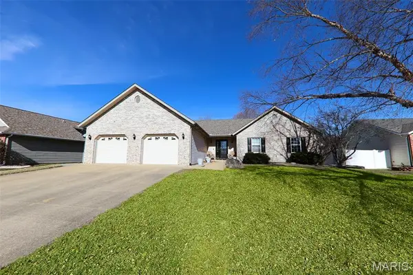 117 Northwoods Drive, Troy, IL 62294