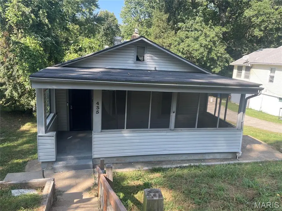 435 Adrian Drive, Saint Louis, MO 63137 - Image #2