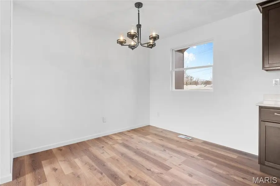 129 Toulon Court, Fairview Heights, IL 62208 - Image #3