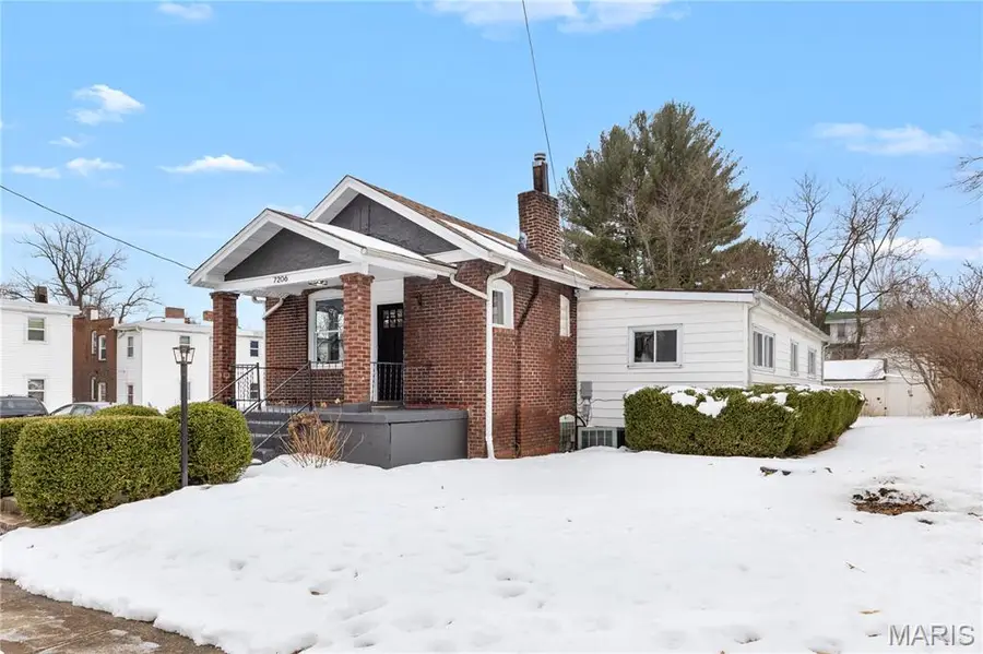7206 Richmond Place, Saint Louis, MO 63143 - #2