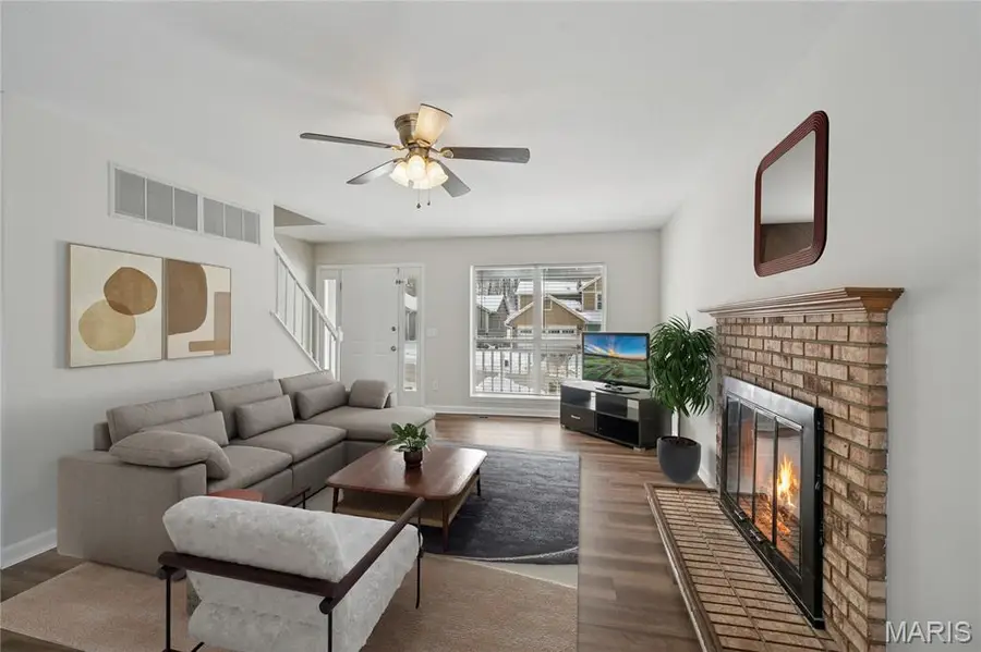 709 Ginger Wood Court, Ballwin, MO 63021 - Image #3