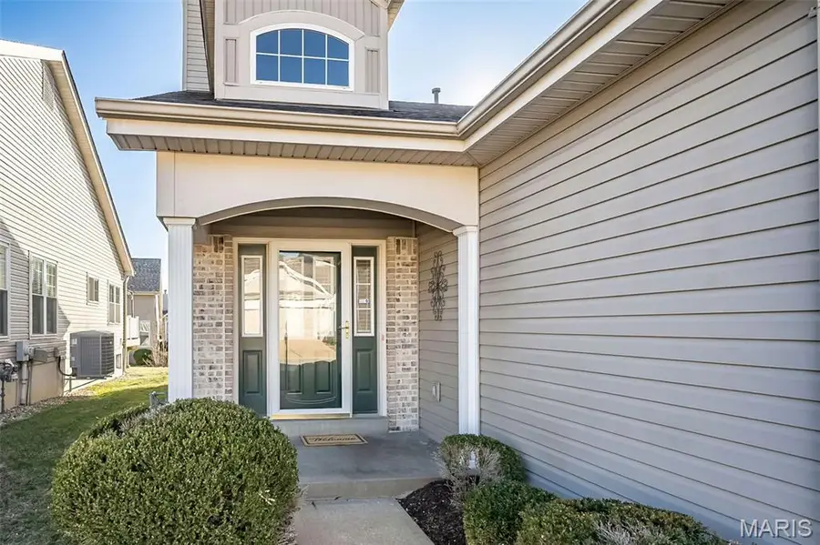 4212 Stanmoor Drive, Tesson Ferry, MO 63129 - Image #2