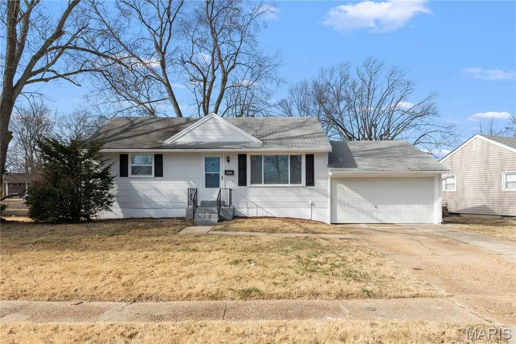 225 S Saint Charles Street, Florissant, MO 63031 - Image #1