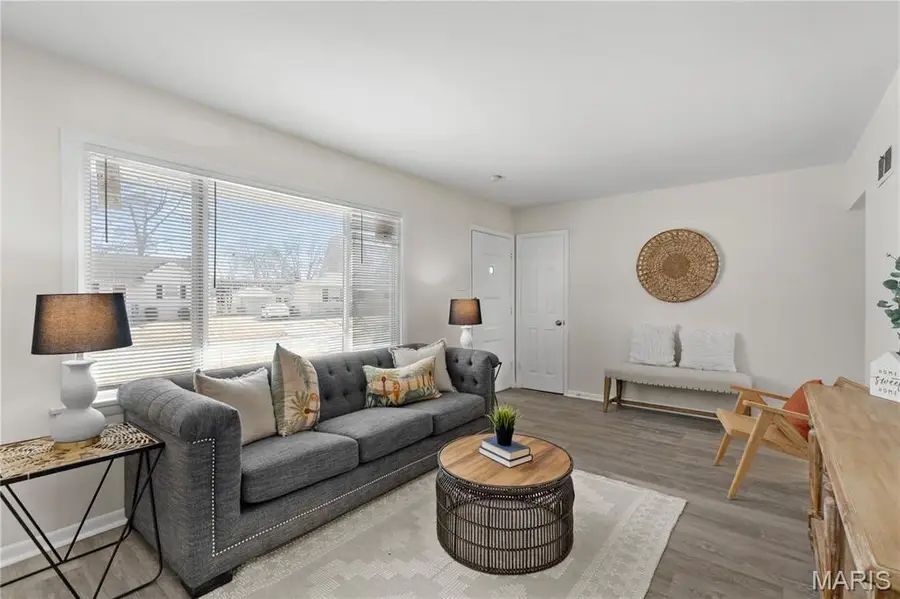 225 S Saint Charles Street, Florissant, MO 63031 - Image #3