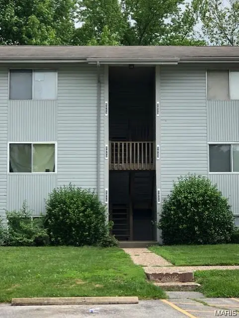 1922 Gascony Parc Drive #1922, Lake St Louis, MO 63367