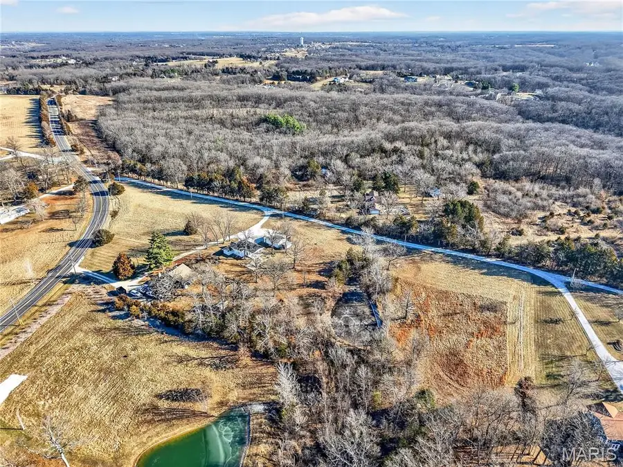 818 W Highway D, Wentzville, MO 63385 - #3