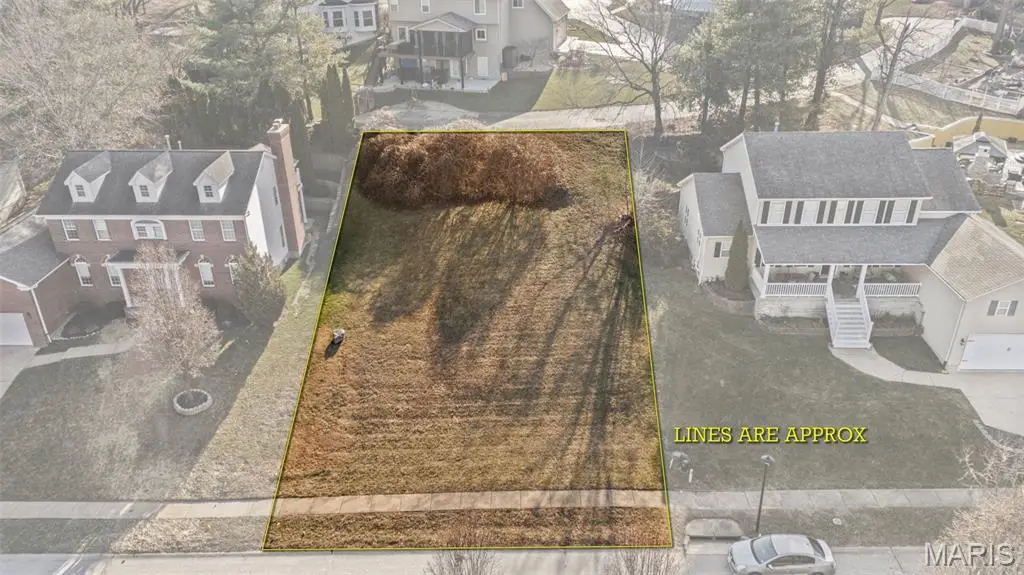 5220 Autumnwinds Drive, Oakville, MO 63129 - #1